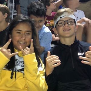 Meet your Posher, Kendra